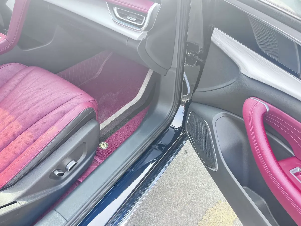 2025 HongQi H5 1.5T 169HP L4 7DCT,autocango,china used car exporter,china ev exporter,chinese used car exporter,chinese used ev exporter