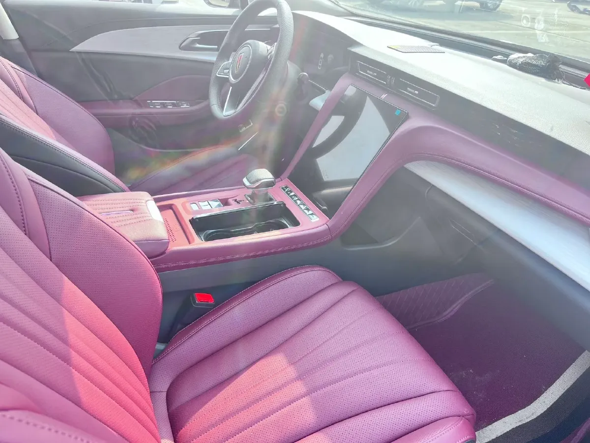 2025 HongQi H5 1.5T 169HP L4 7DCT,autocango,china used car exporter,china ev exporter,chinese used car exporter,chinese used ev exporter