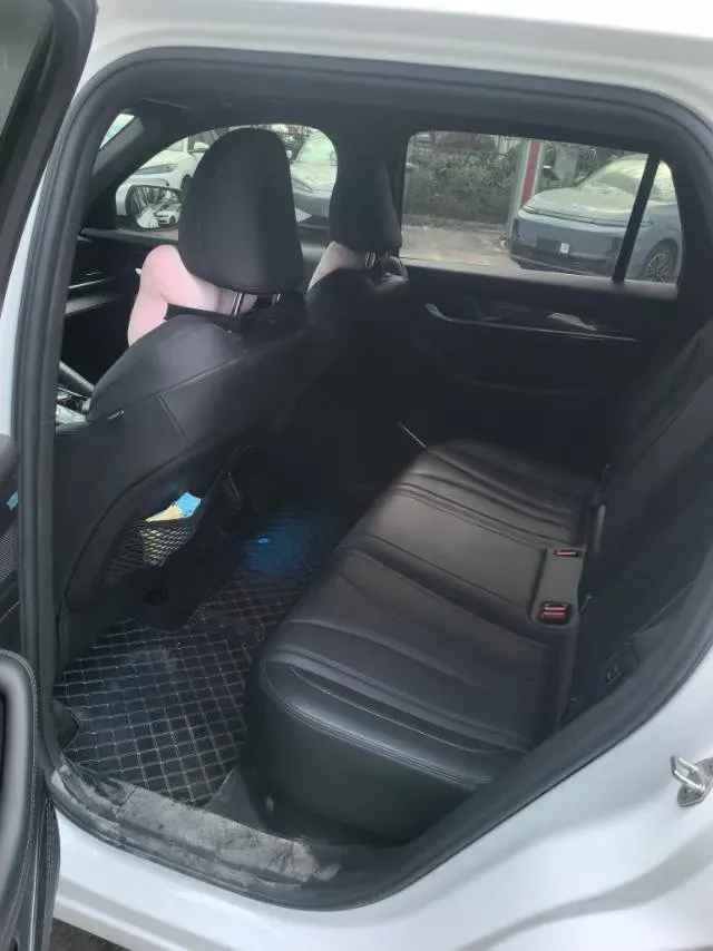 2024 Geely Monjaro 2.0T 218HP L4 7DCT,autocango,china used car exporter,china ev exporter,chinese used car exporter,chinese used ev exporter