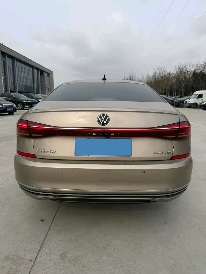 2021 Volkswagen Passat 2.0T 186HP L4 7DCT,autocango,china used car exporter,china ev exporter,chinese used car exporter,chinese used ev exporter