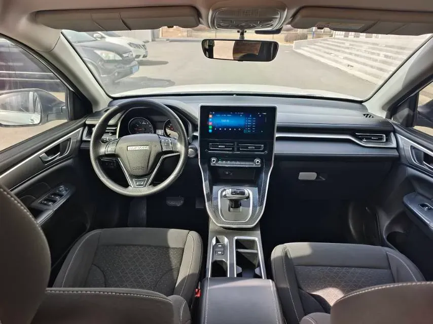 2021 Haval M6 1.5T 150HP L4 7DCT,autocango,china used car exporter,china ev exporter,chinese used car exporter,chinese used ev exporter
