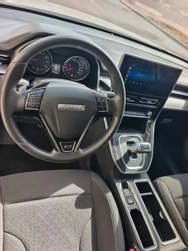2021 Haval M6 1.5T 150HP L4 7DCT,autocango,china used car exporter,china ev exporter,chinese used car exporter,chinese used ev exporter