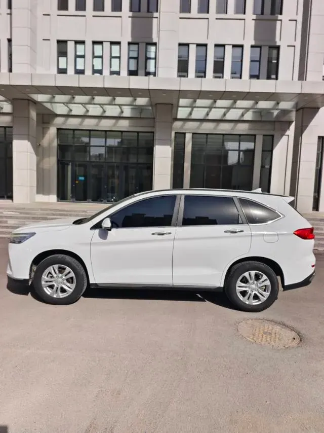 2021 Haval M6 1.5T 150HP L4 7DCT,autocango,china used car exporter,china ev exporter,chinese used car exporter,chinese used ev exporter