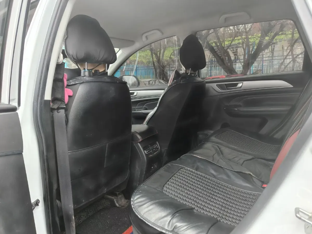 2021 Haval M6 1.5T 150HP L4 7DCT,autocango,china used car exporter,china ev exporter,chinese used car exporter,chinese used ev exporter