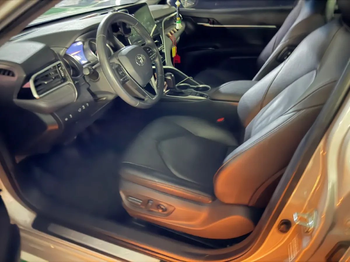 2023 Toyota Camry 2.0L 177HP L4 CVT,autocango,china used car exporter,china ev exporter,chinese used car exporter,chinese used ev exporter