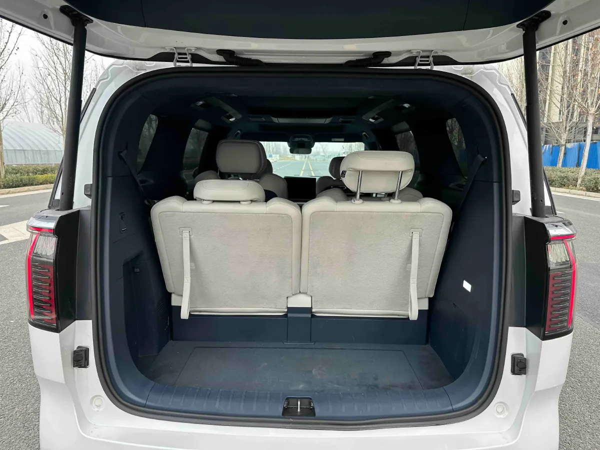 2022 Zeekr 009 BEV 116KWH,autocango,china used car exporter,china ev exporter,chinese used car exporter,chinese used ev exporter