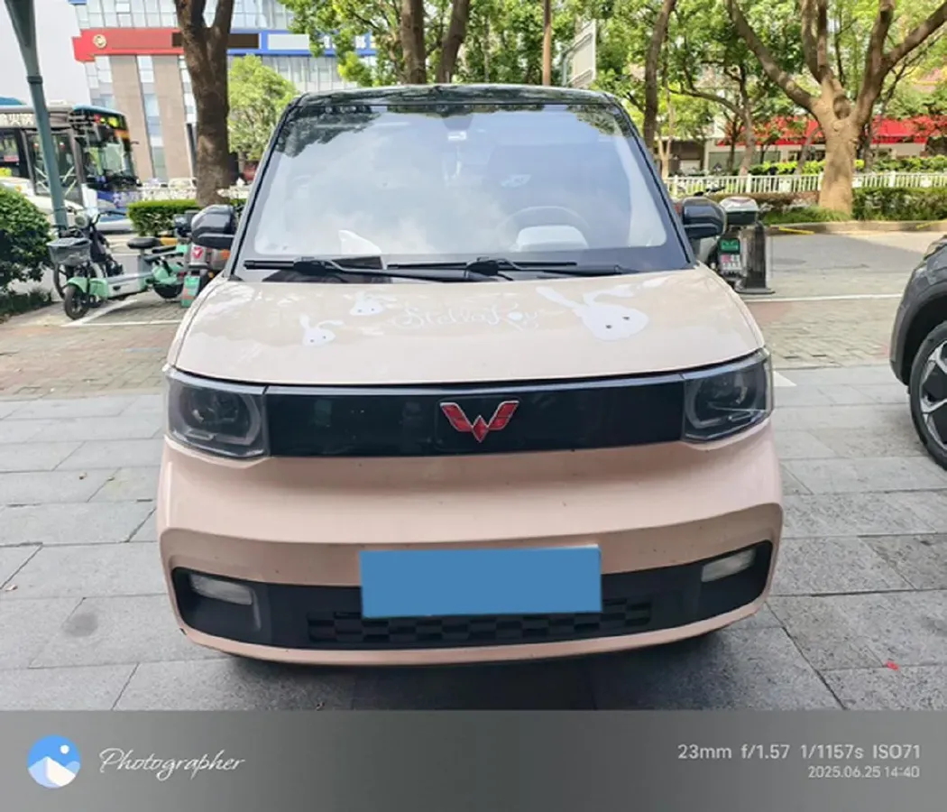 2021 WuLing HongGuang MINI EV BEV 13.8KWH,autocango,china used car exporter,china ev exporter,chinese used car exporter,chinese used ev exporter