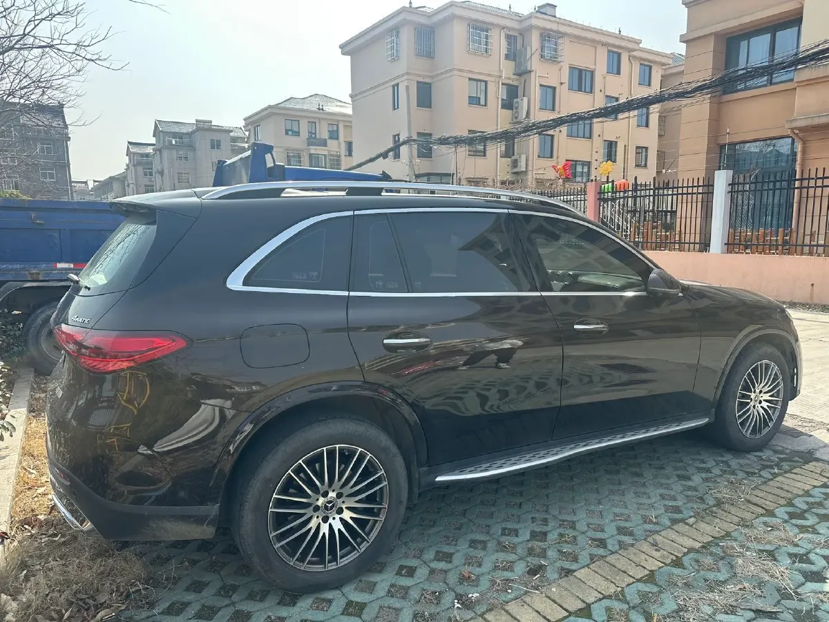 2024 Mercedes-Benz GLC Class 2.0T 258HP L4 9AT,autocango,china used car exporter,china ev exporter,chinese used car exporter,chinese used ev exporter
