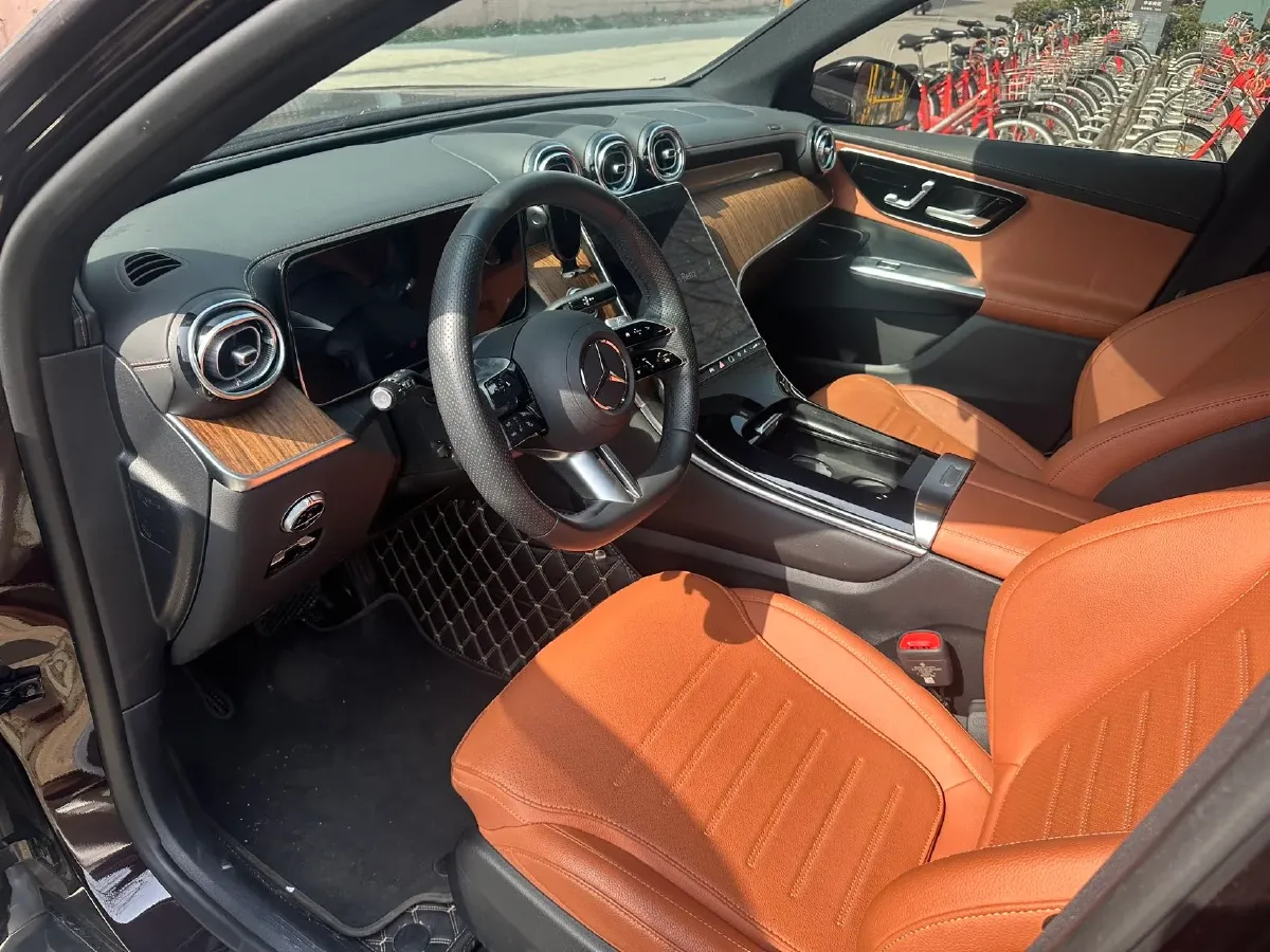 2024 Mercedes-Benz GLC Class 2.0T 258HP L4 9AT,autocango,china used car exporter,china ev exporter,chinese used car exporter,chinese used ev exporter