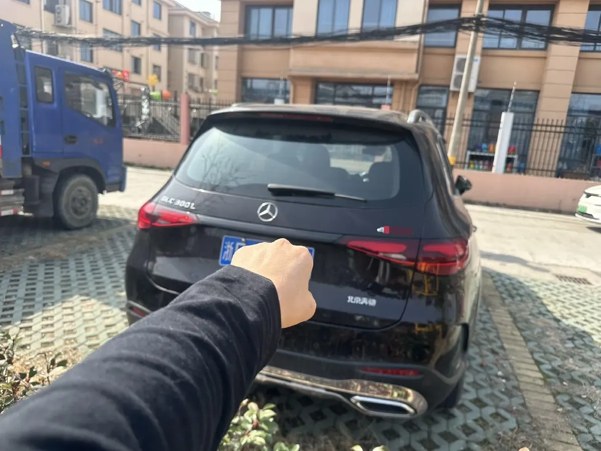 2024 Mercedes-Benz GLC Class 2.0T 258HP L4 9AT,autocango,china used car exporter,china ev exporter,chinese used car exporter,chinese used ev exporter