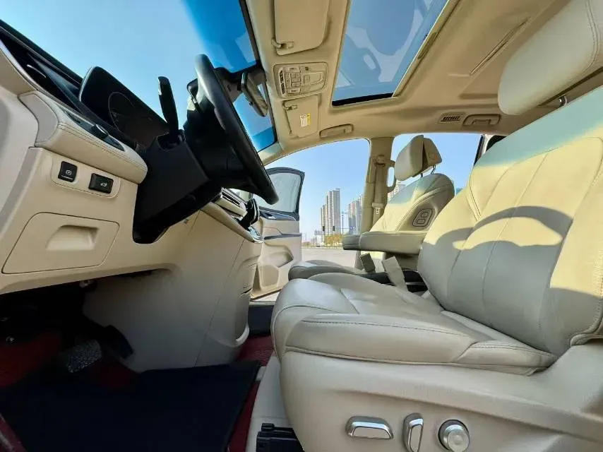 2022 Buick GL8 2.0T 237HP L4 9AT,autocango,china used car exporter,china ev exporter,chinese used car exporter,chinese used ev exporter