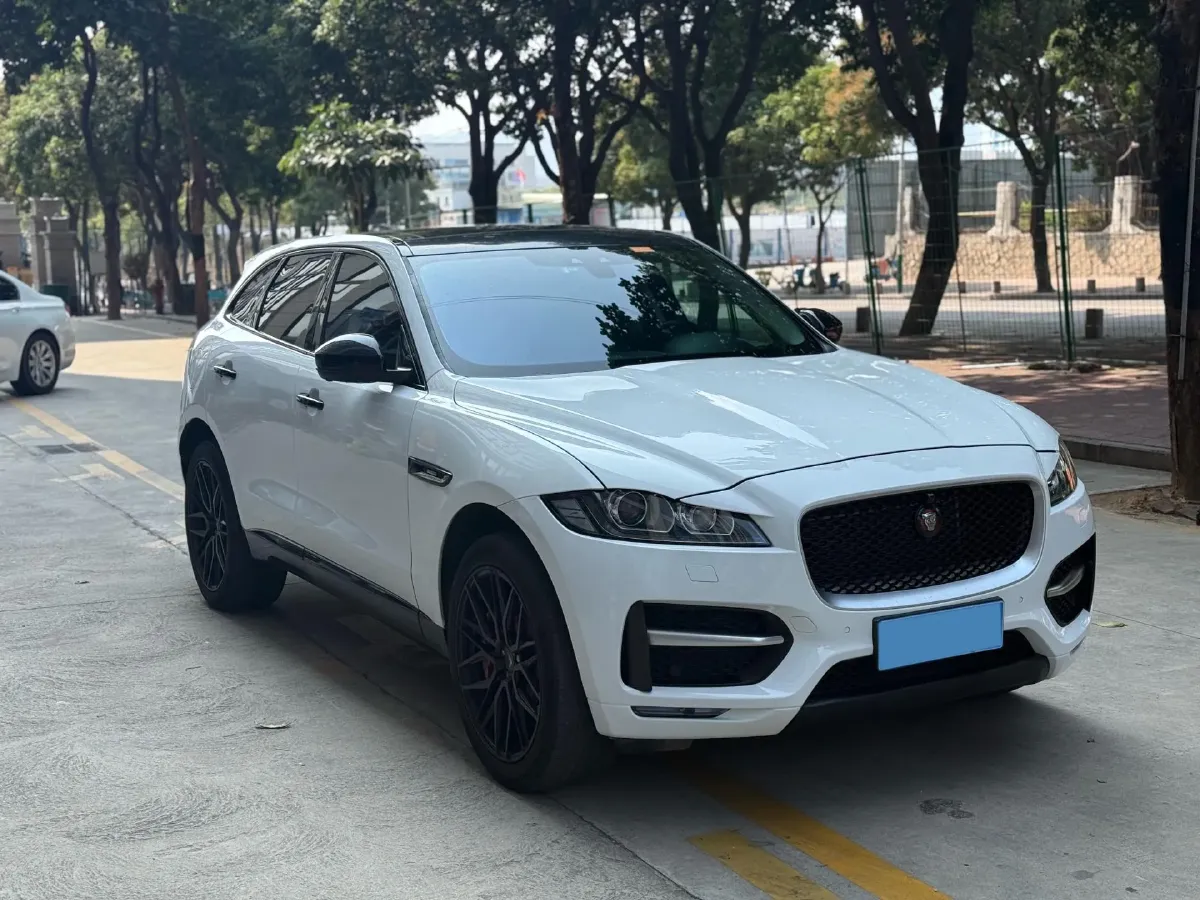 2016 Jaguar F-PACE 3.0T 340HP V6 8AT,autocango,china used car exporter,china ev exporter,chinese used car exporter,chinese used ev exporter