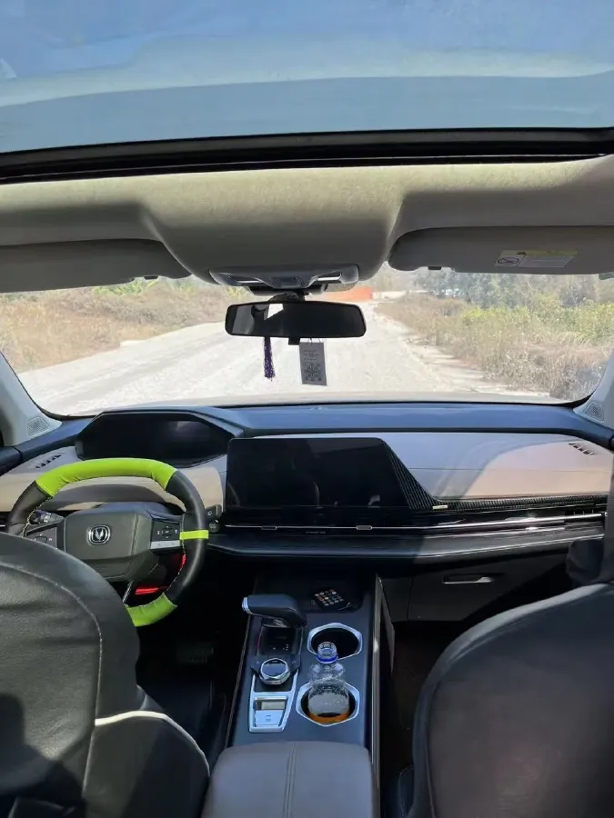 2022 ChangAn Oshan X7 Plus 1.5T 188HP L4 7DCT,autocango,china used car exporter,china ev exporter,chinese used car exporter,chinese used ev exporter