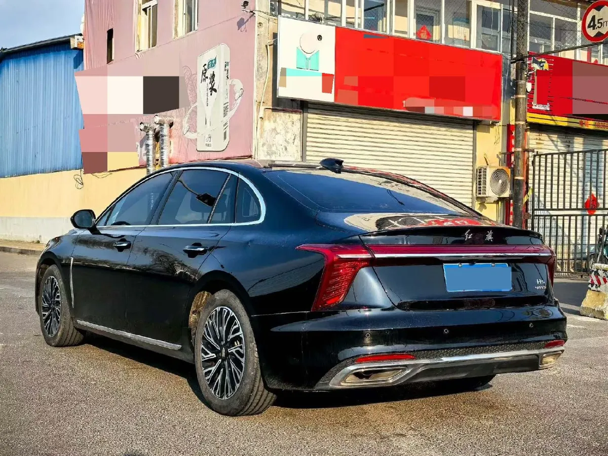 2024 HongQi H5 2.0T 224HP L4 8AT,autocango,china used car exporter,china ev exporter,chinese used car exporter,chinese used ev exporter