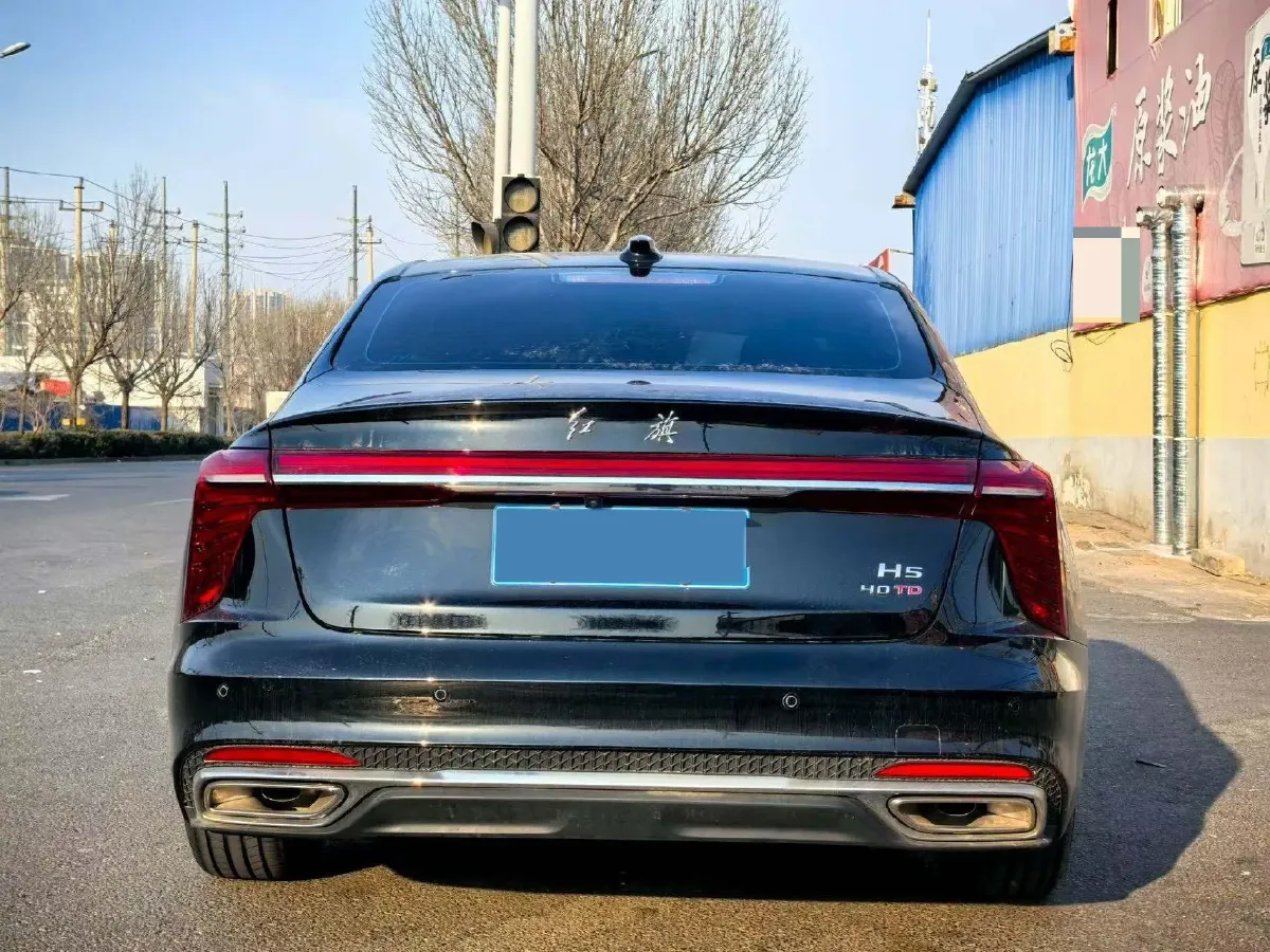 2024 HongQi H5 2.0T 224HP L4 8AT,autocango,china used car exporter,china ev exporter,chinese used car exporter,chinese used ev exporter