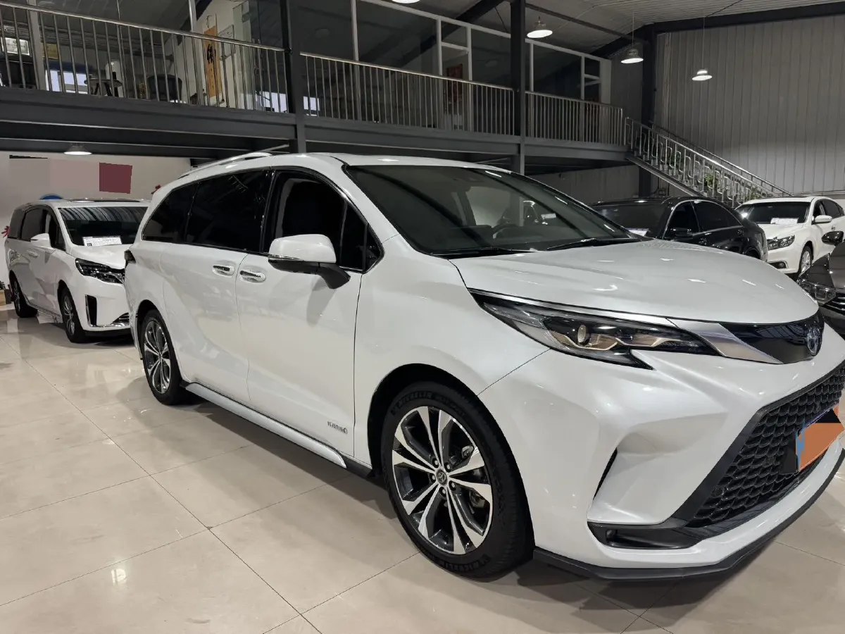 2023 Toyota Granvia 2.5L 189HP L4 E-CVT Hybrid,autocango,china used car exporter,china ev exporter,chinese used car exporter,chinese used ev exporter