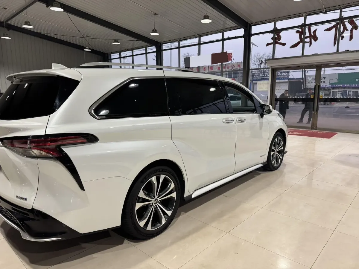 2023 Toyota Granvia 2.5L 189HP L4 E-CVT Hybrid,autocango,china used car exporter,china ev exporter,chinese used car exporter,chinese used ev exporter