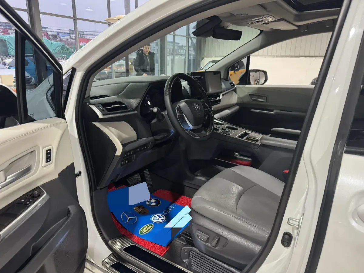 2023 Toyota Granvia 2.5L 189HP L4 E-CVT Hybrid,autocango,china used car exporter,china ev exporter,chinese used car exporter,chinese used ev exporter