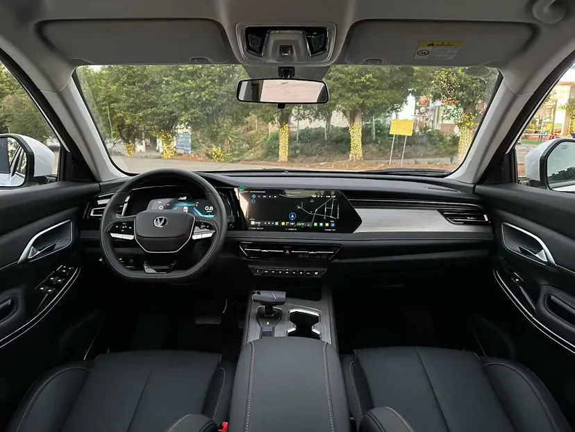 2024 ChangAn X7 PLUS 1.5T 188HP L4 7DCT,autocango,china used car exporter,china ev exporter,chinese used car exporter,chinese used ev exporter