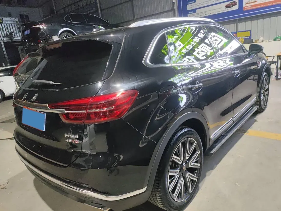 2022 HongQi HS5 2.0T 224HP L4 6AT,autocango,china used car exporter,china ev exporter,chinese used car exporter,chinese used ev exporter