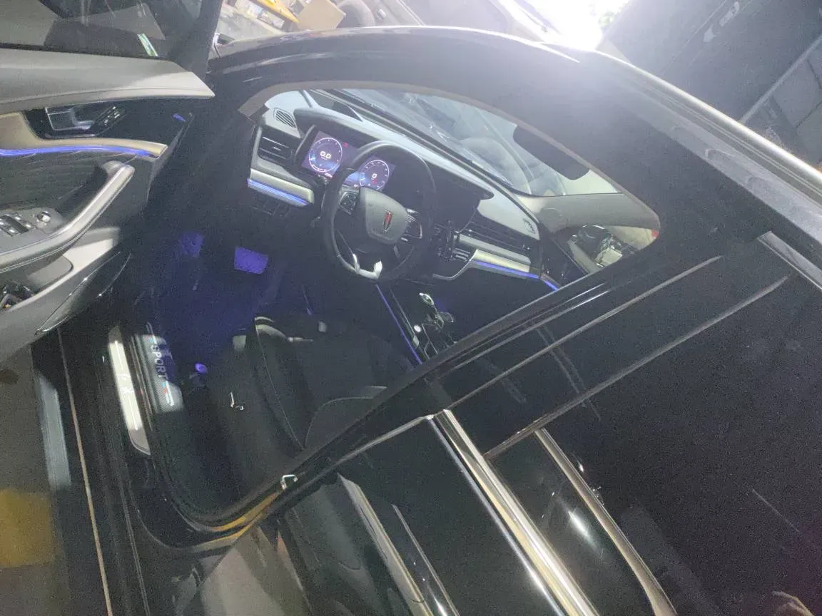 2022 HongQi HS5 2.0T 224HP L4 6AT,autocango,china used car exporter,china ev exporter,chinese used car exporter,chinese used ev exporter