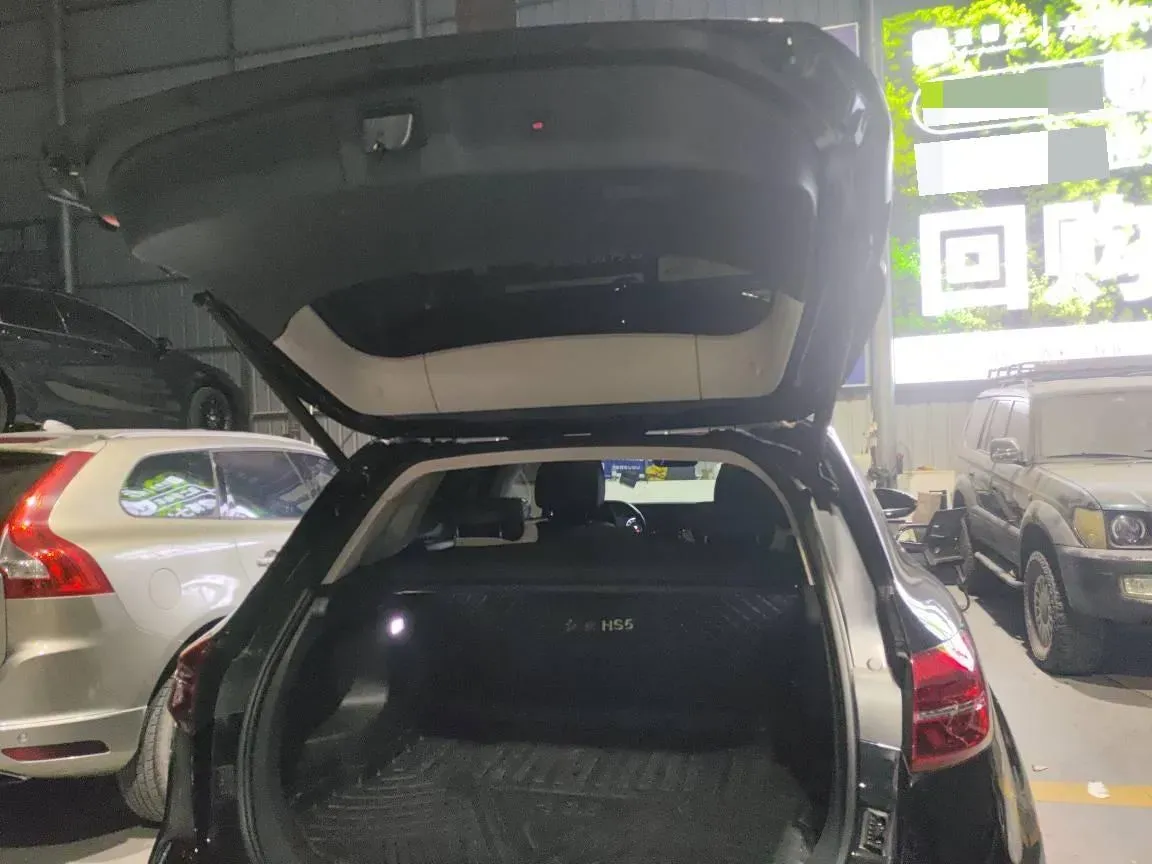 2022 HongQi HS5 2.0T 224HP L4 6AT,autocango,china used car exporter,china ev exporter,chinese used car exporter,chinese used ev exporter