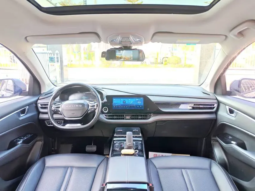 2022 WuLing KaiJie 1.5T 177HP L4 CVT,autocango,china used car exporter,china ev exporter,chinese used car exporter,chinese used ev exporter