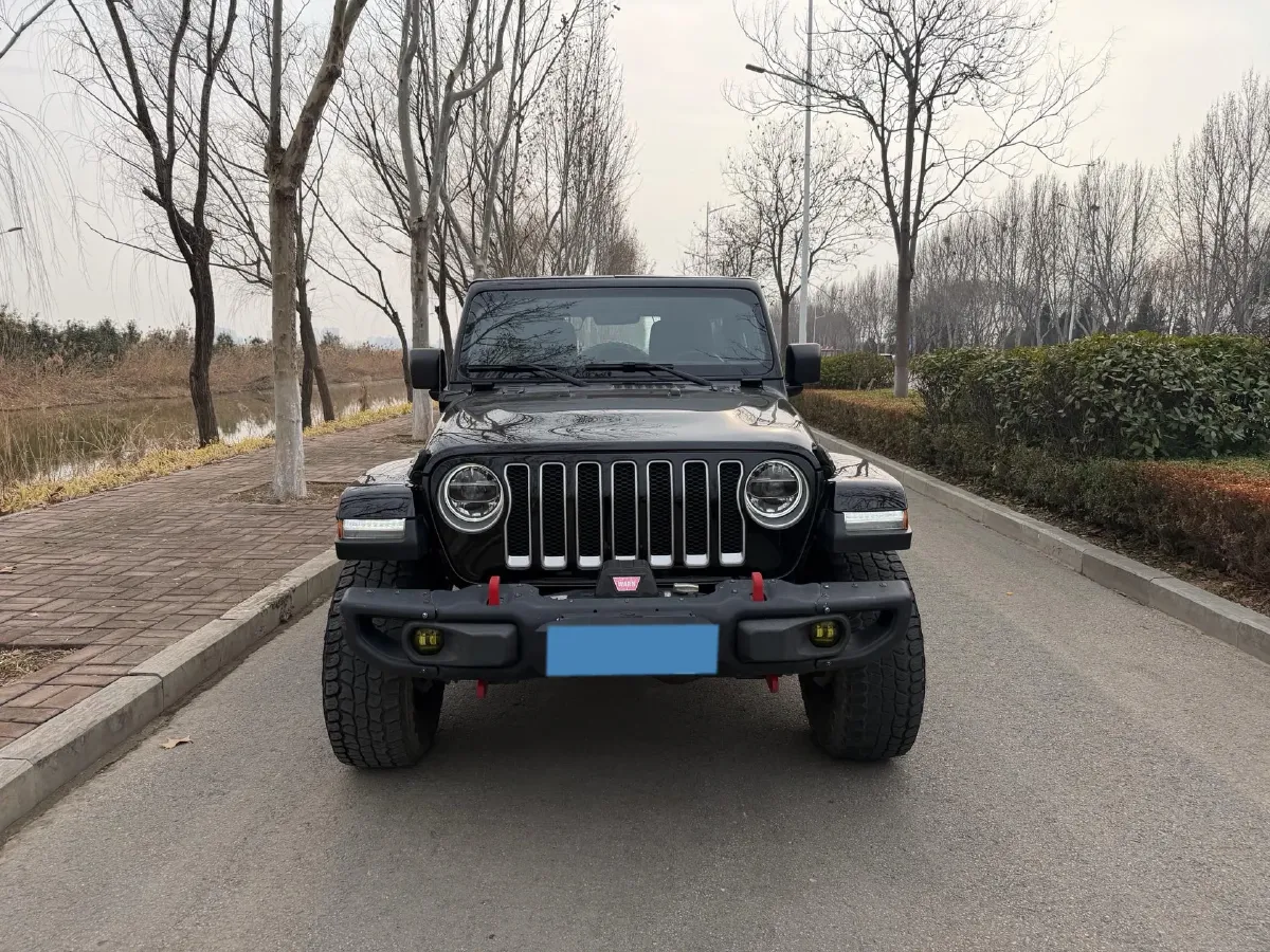 2019 Jeep Wrangler 2.0T 266HP L4 8AT,autocango,china used car exporter,china ev exporter,chinese used car exporter,chinese used ev exporter