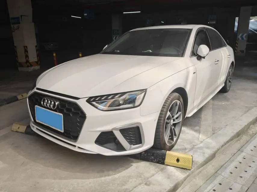 2020 Audi A4L 2.0T 190HP L4 7DCT,autocango,china used car exporter,china ev exporter,chinese used car exporter,chinese used ev exporter