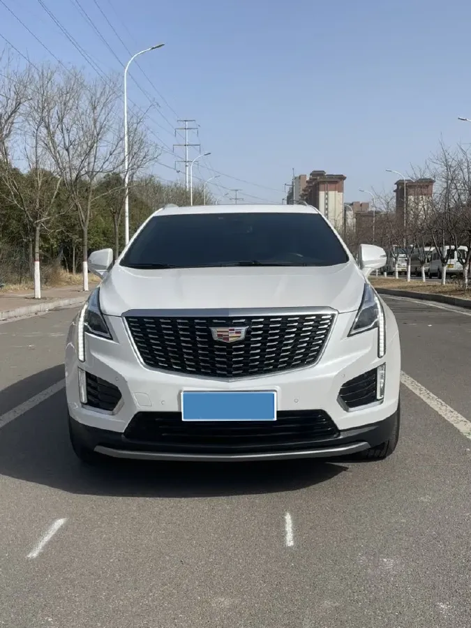 2022 Cadillac XT5 2.0T 237HP L4 9AT,autocango,china used car exporter,china ev exporter,chinese used car exporter,chinese used ev exporter