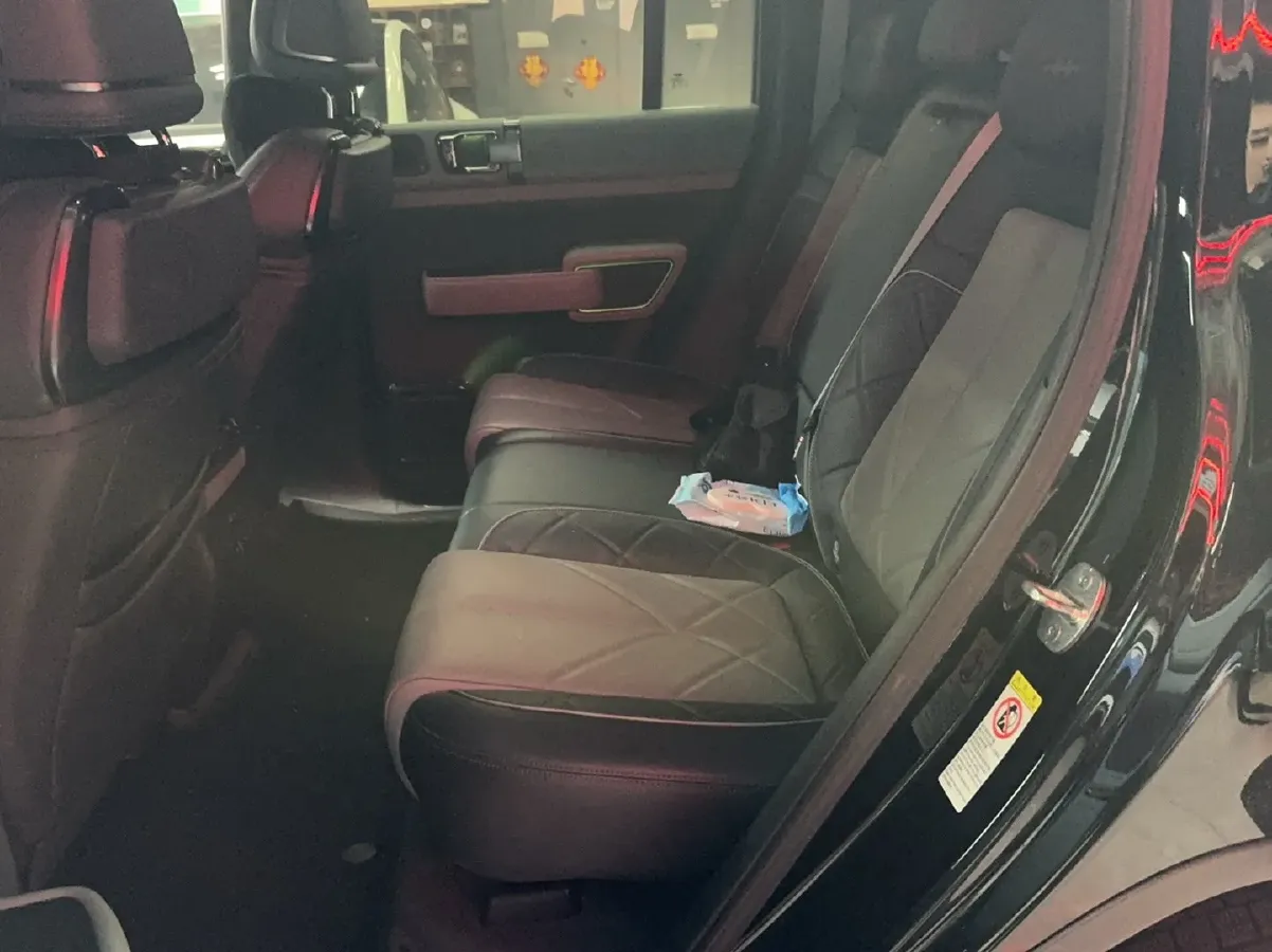 2023 FangChengBao Bao 5 1.5T 194HP L4 E-CVT PHEV 31.8KWH,autocango,china used car exporter,china ev exporter,chinese used car exporter,chinese used ev exporter