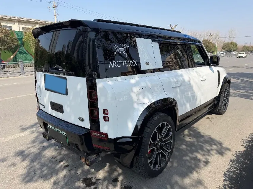 2022 Land Rover Defender 2.0T 301HP L4 8AT PHEV 19.26KWH,autocango,china used car exporter,china ev exporter,chinese used car exporter,chinese used ev exporter