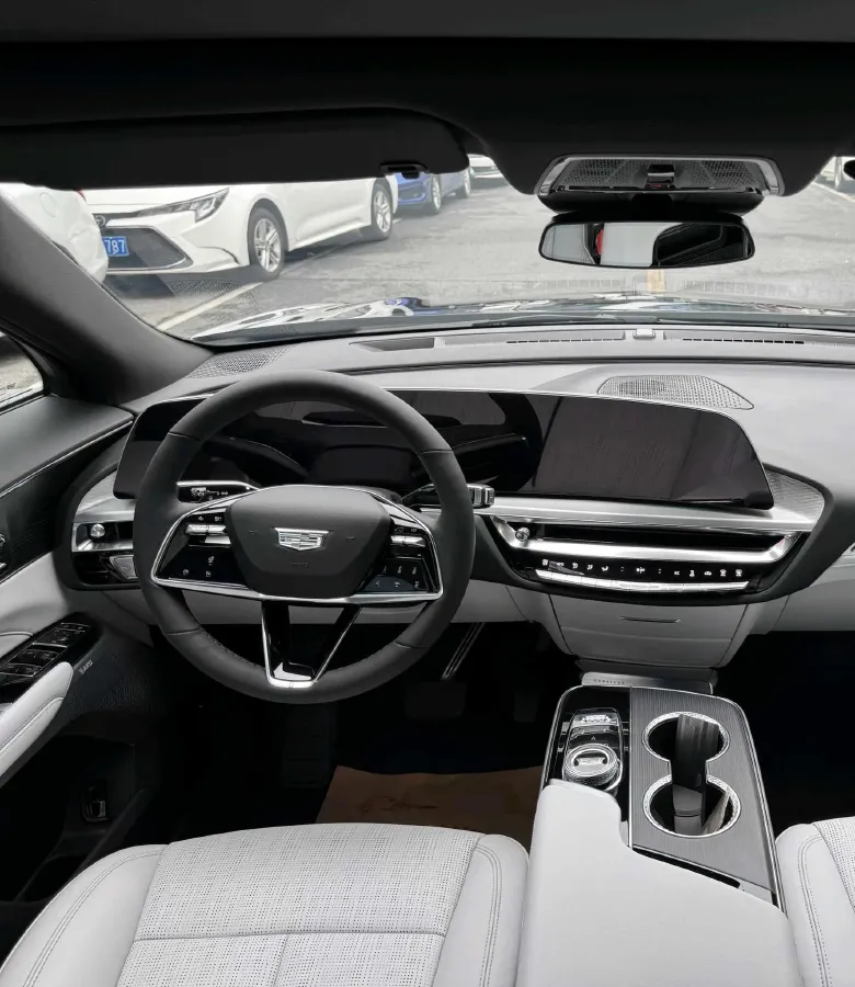 2024 Cadillac IQ Lyriq BEV 68.4KWH,autocango,china used car exporter,china ev exporter,chinese used car exporter,chinese used ev exporter