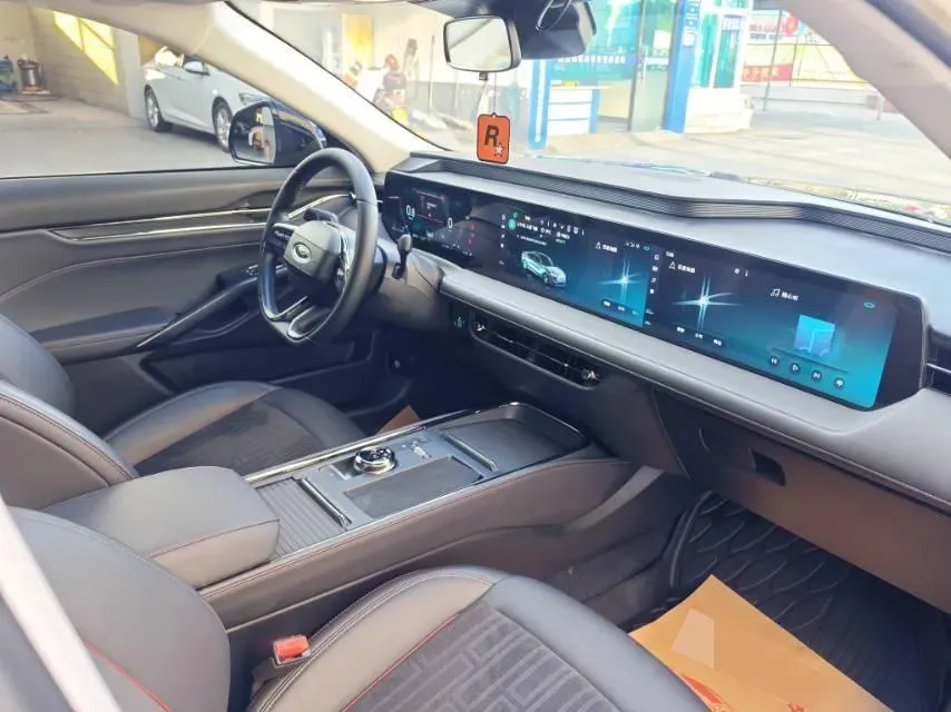 2023 Ford Mondeo 2.0T 254HP L4 8AT,autocango,china used car exporter,china ev exporter,chinese used car exporter,chinese used ev exporter