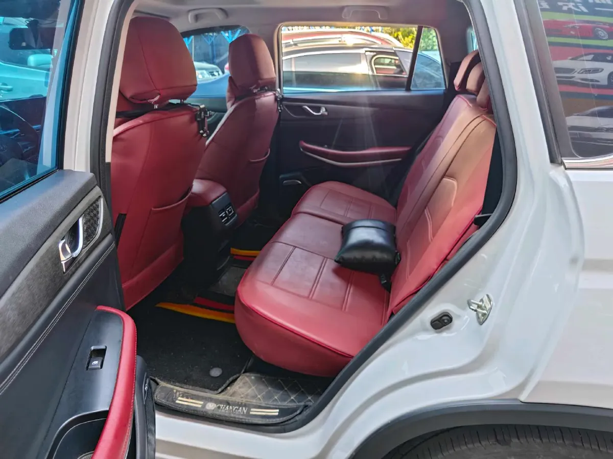 2022 ChangAn CS75 1.5T 180HP L4 6MT,autocango,china used car exporter,china ev exporter,chinese used car exporter,chinese used ev exporter