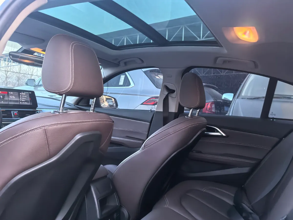 2022 BMW 1 Series 1.5T 140HP L3 7DCT,autocango,china used car exporter,china ev exporter,chinese used car exporter,chinese used ev exporter