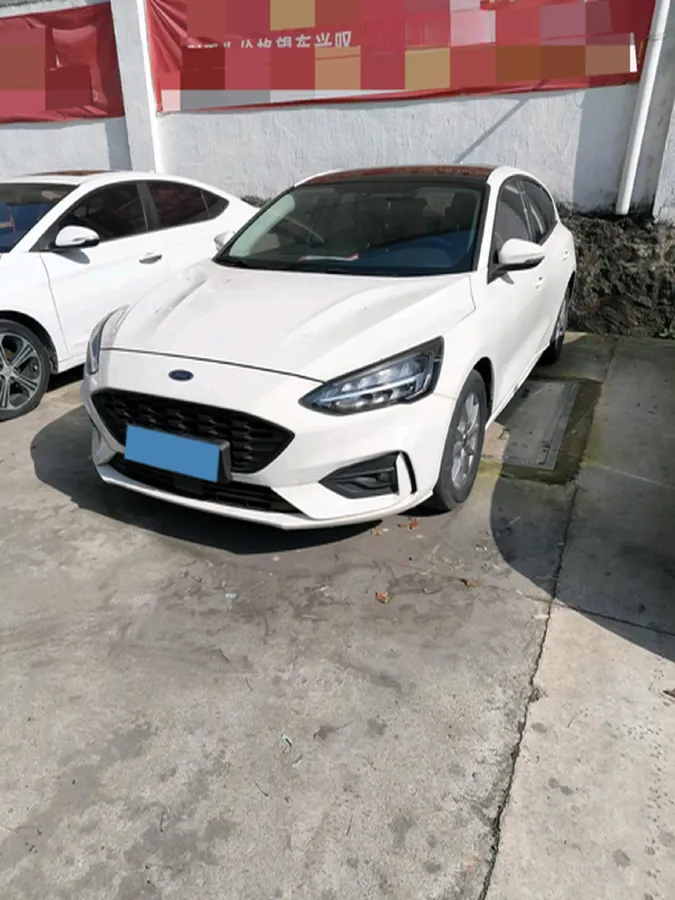 2021 Ford Focus 1.5T 174HP L3 8AT,autocango,china used car exporter,china ev exporter,chinese used car exporter,chinese used ev exporter