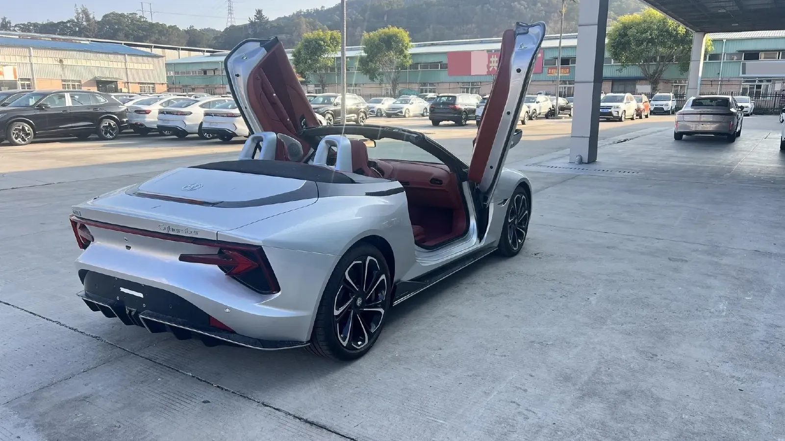 2023 Volvo S60 2.0T 197HP L4 7DCT,autocango,china used car exporter,china ev exporter,chinese used car exporter,chinese used ev exporter