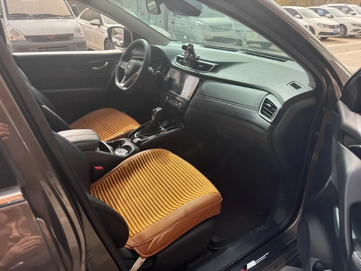 2023 Nissan Qashqai 2.0L 151HP L4 CVT,autocango,china used car exporter,china ev exporter,chinese used car exporter,chinese used ev exporter