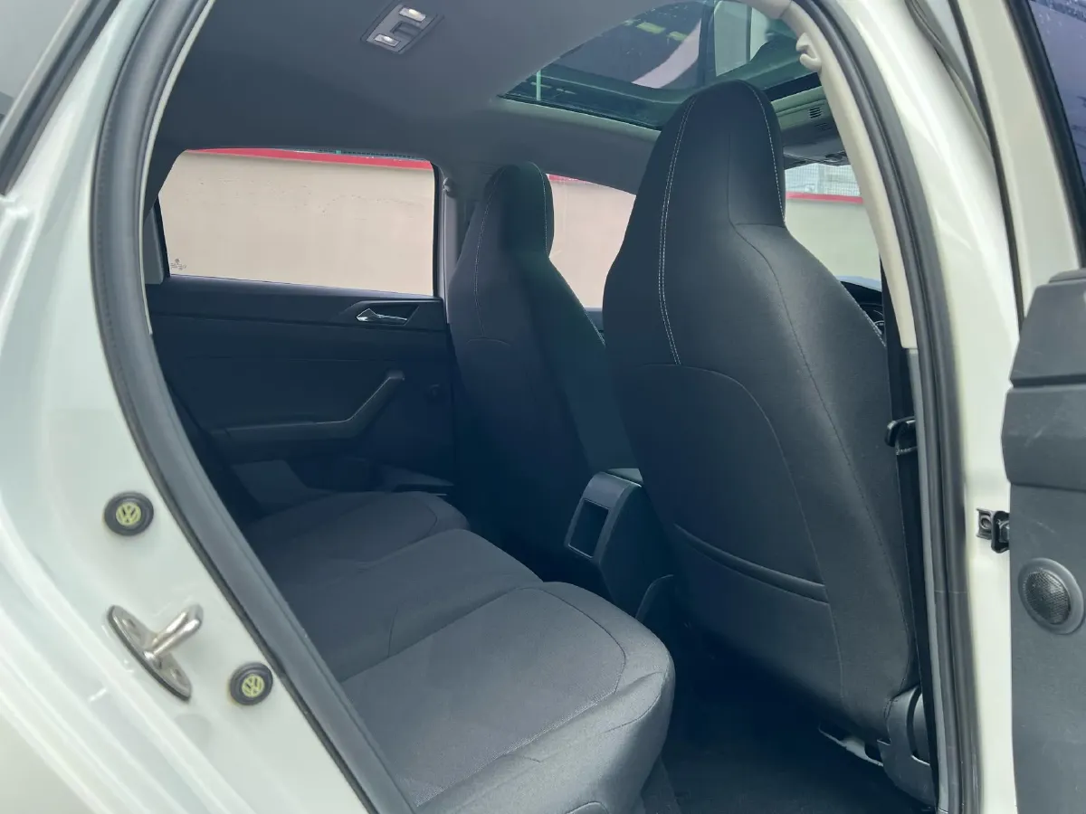 2021 Bestune T55 1.5T 169HP L4 7DCT,autocango,china used car exporter,china ev exporter,chinese used car exporter,chinese used ev exporter