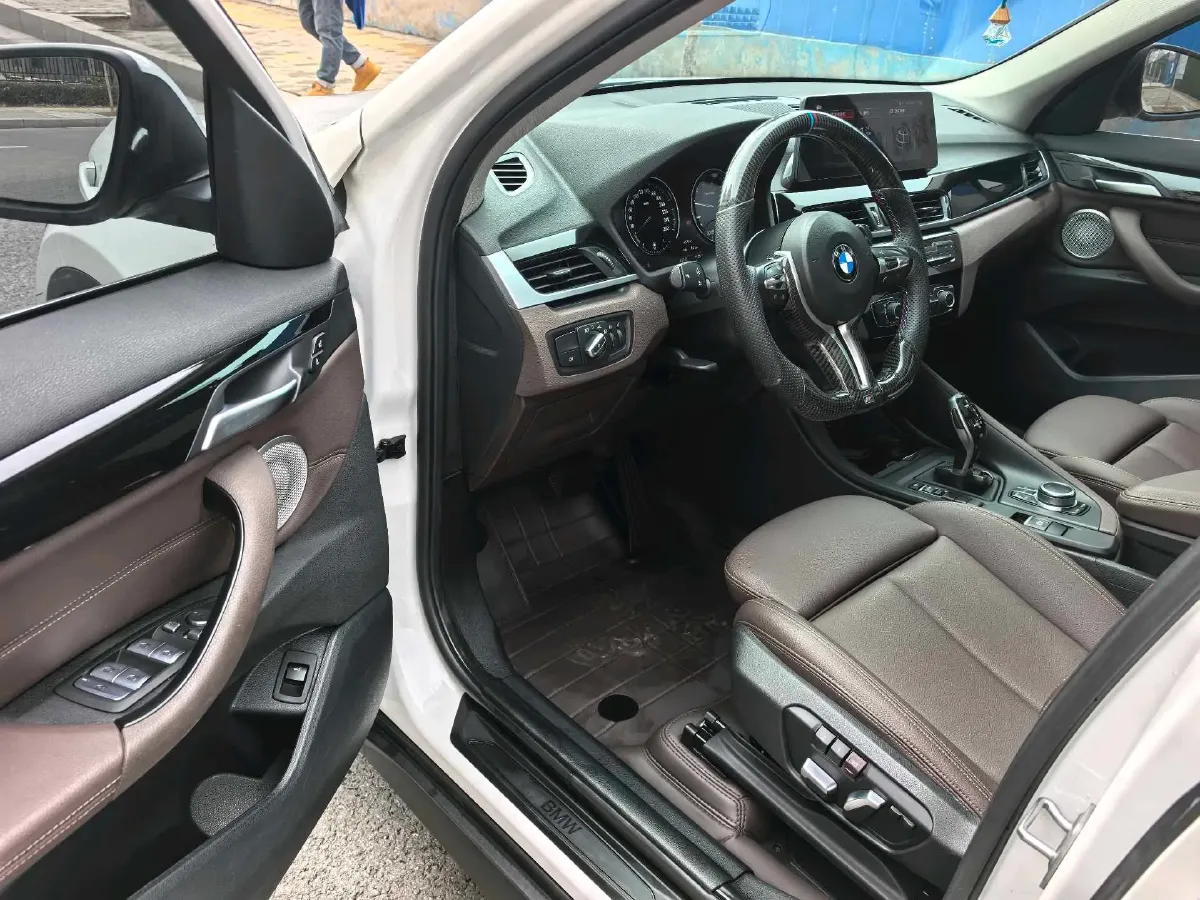 2021 BMW X1 1.5T 140HP L3 7DCT,autocango,china used car exporter,china ev exporter,chinese used car exporter,chinese used ev exporter