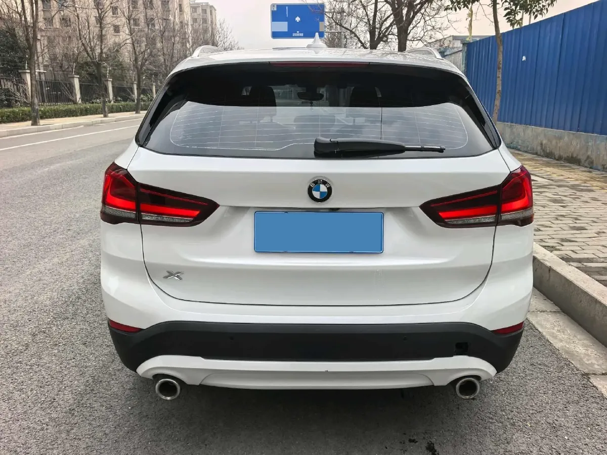 2021 BMW X1 1.5T 140HP L3 7DCT,autocango,china used car exporter,china ev exporter,chinese used car exporter,chinese used ev exporter