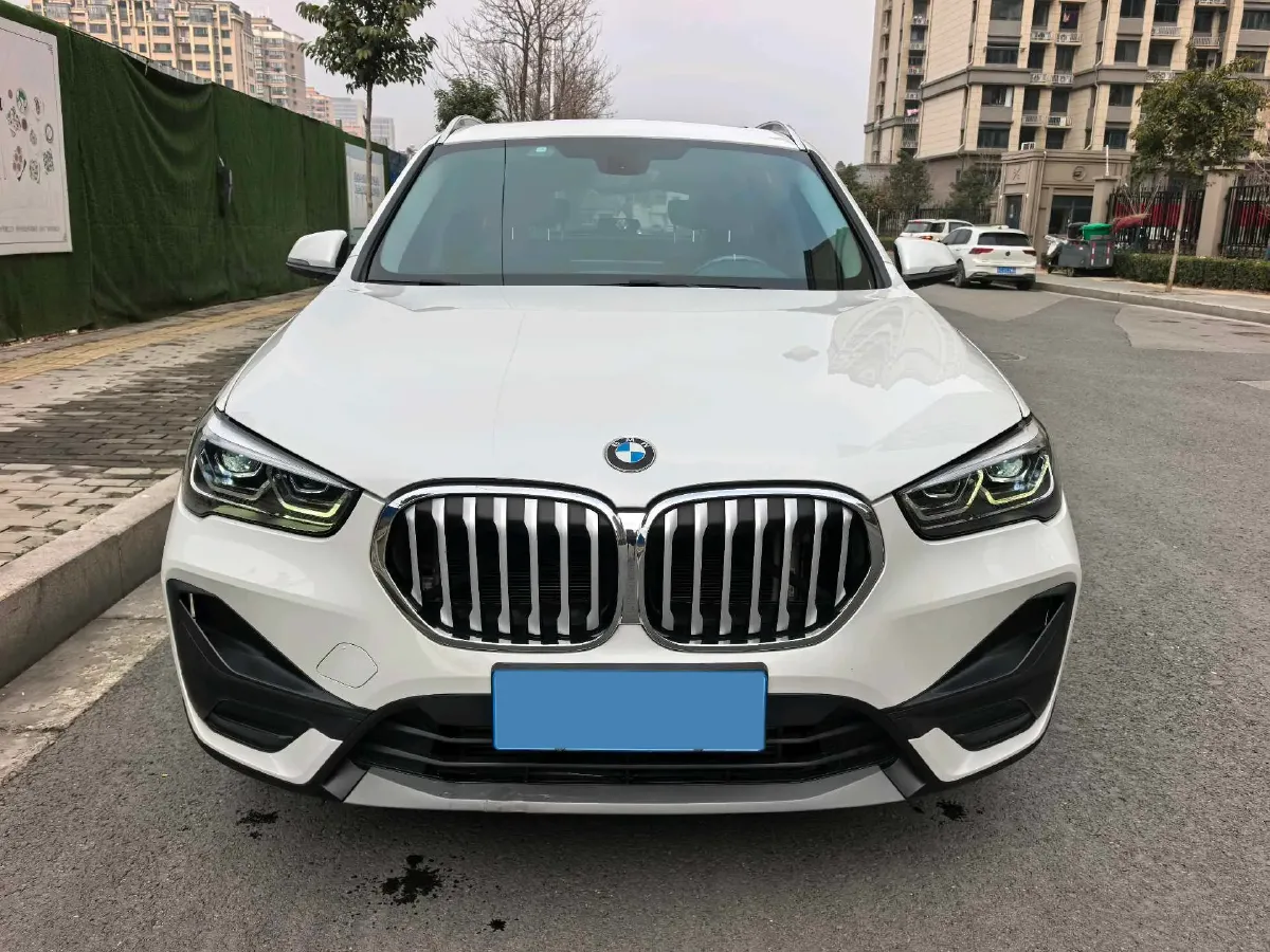 2021 BMW X1 1.5T 140HP L3 7DCT,autocango,china used car exporter,china ev exporter,chinese used car exporter,chinese used ev exporter