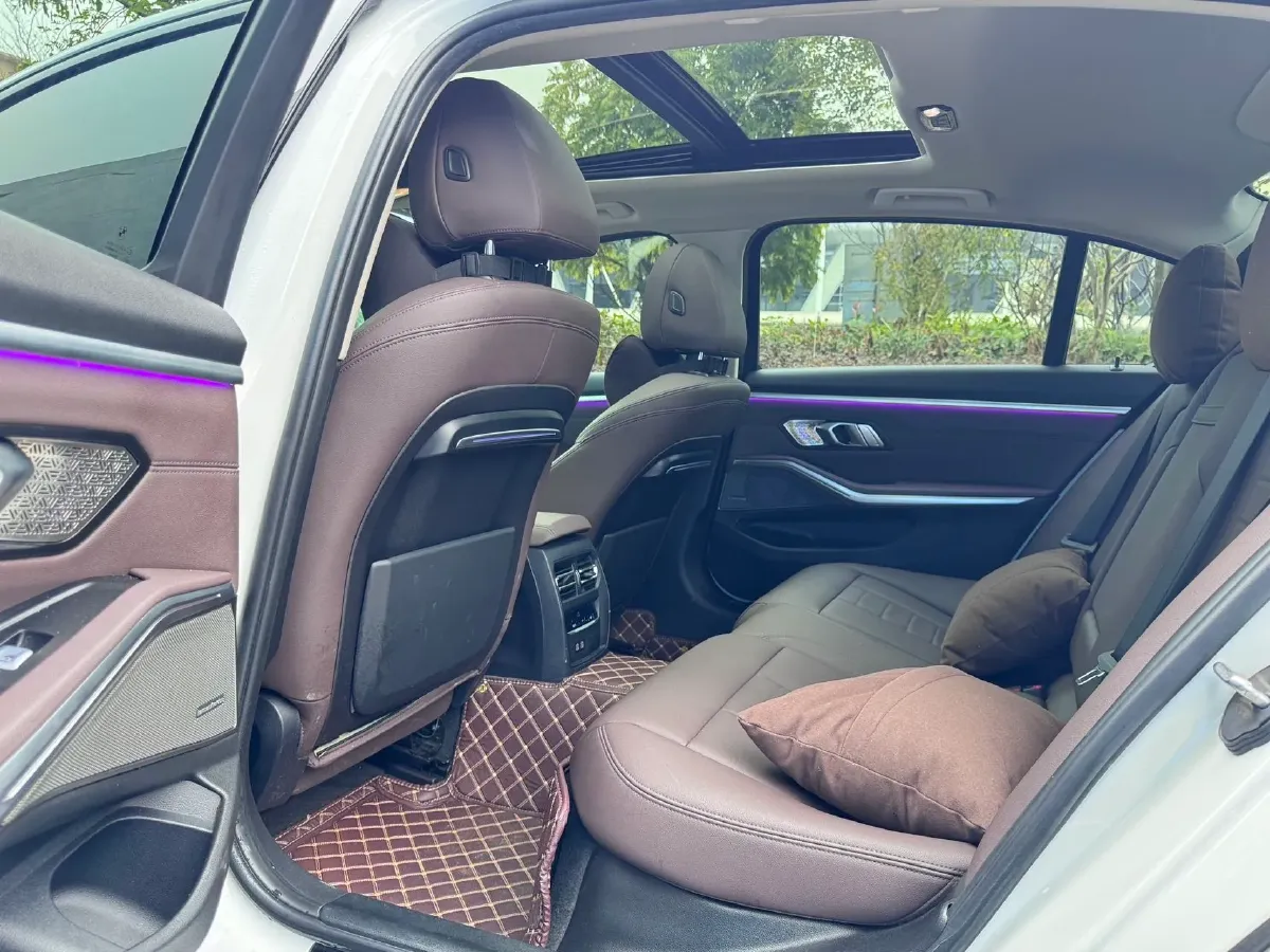 2021 BMW 3 Series 2.0T 184HP L4 8AT,autocango,china used car exporter,china ev exporter,chinese used car exporter,chinese used ev exporter