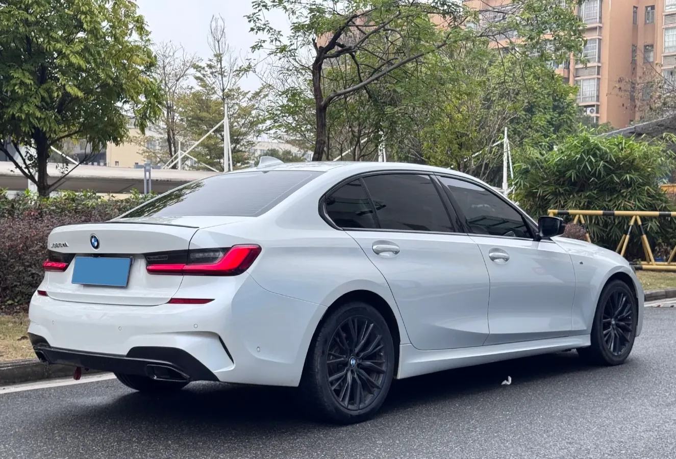 2021 BMW 3 Series 2.0T 184HP L4 8AT,autocango,china used car exporter,china ev exporter,chinese used car exporter,chinese used ev exporter