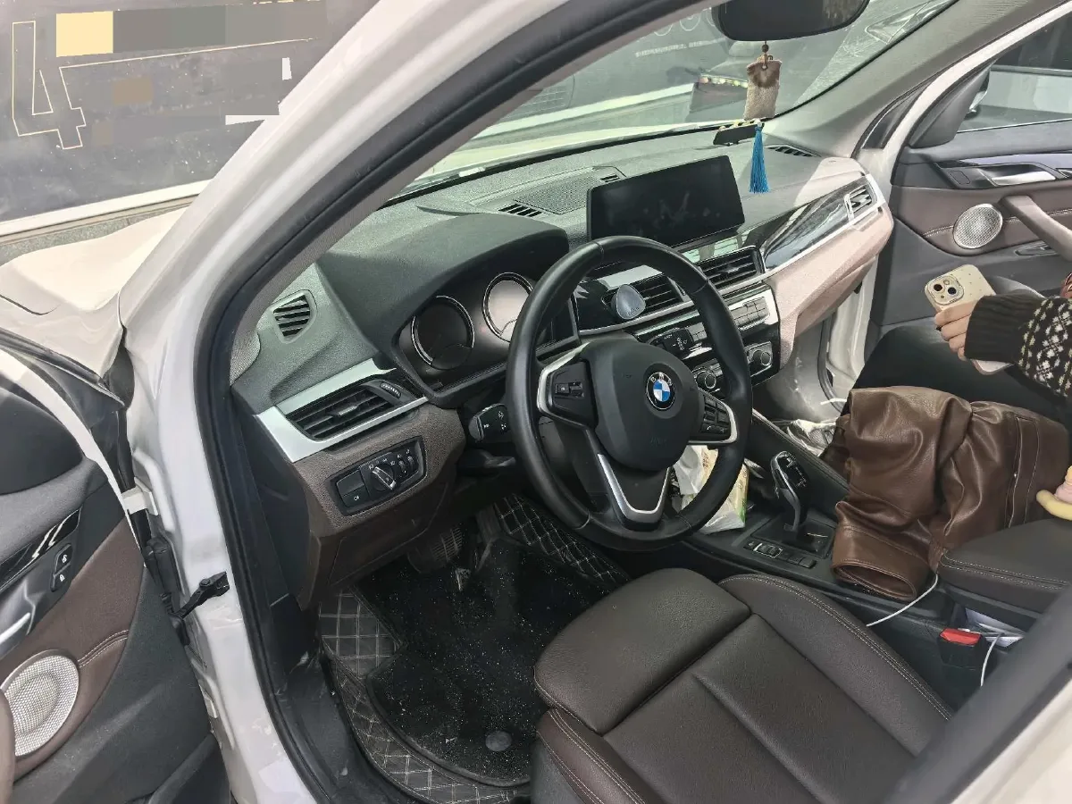 2022 BMW X1 1.5T 140HP L3 7DCT,autocango,china used car exporter,china ev exporter,chinese used car exporter,chinese used ev exporter