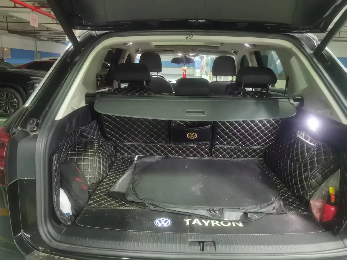 2019 Jeep Cherokee 2.0T 234HP L4 9AT,autocango,china used car exporter,china ev exporter,chinese used car exporter,chinese used ev exporter