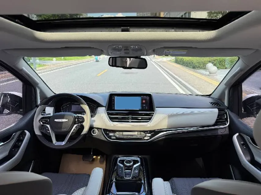 2021 MAXUS G20 2.0T 224HP L4 8AT,autocango,china used car exporter,china ev exporter,chinese used car exporter,chinese used ev exporter