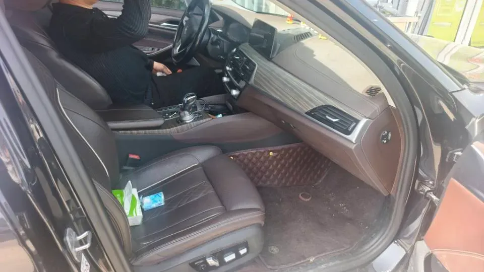 2020 BMW 5 Series 2.0T 184HP L4 8AT PHEV 17.7KWH,autocango,china used car exporter,china ev exporter,chinese used car exporter,chinese used ev exporter