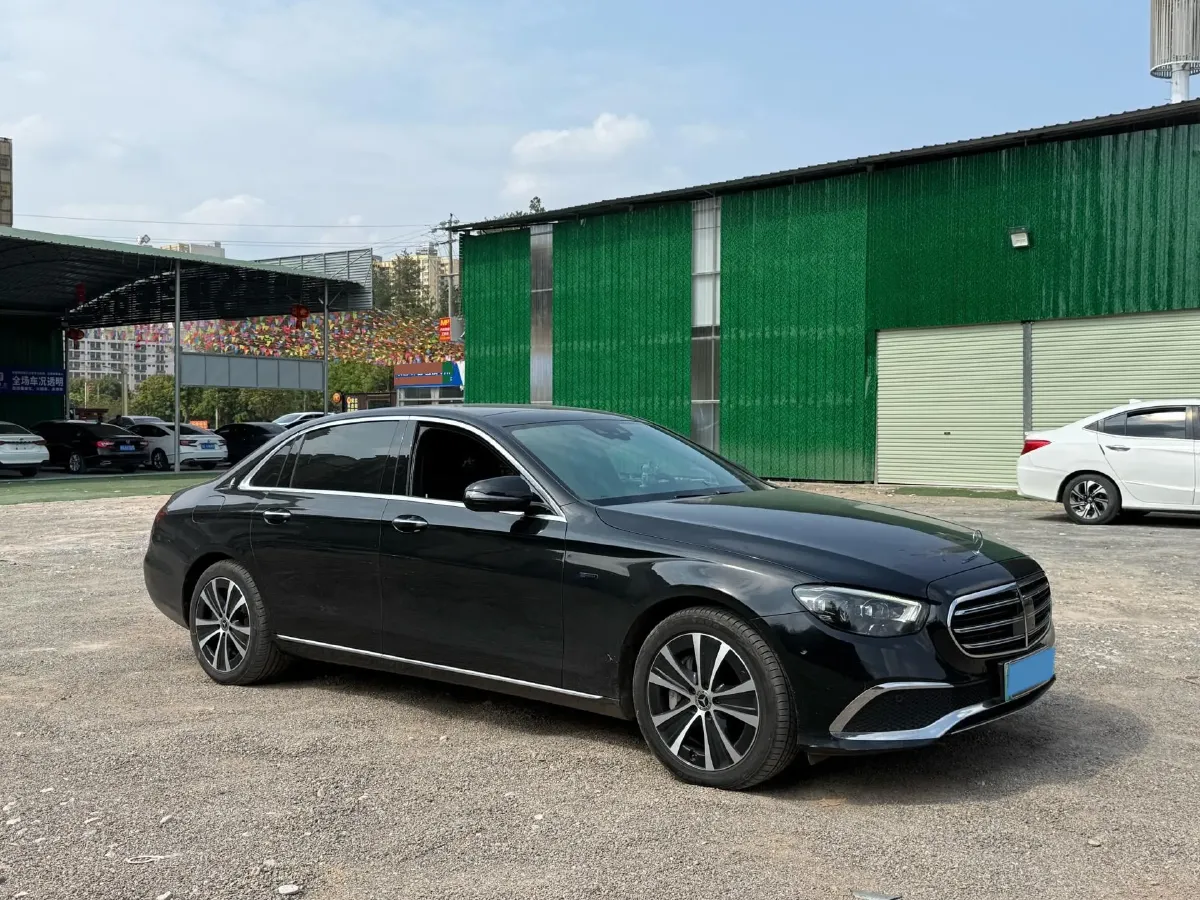 2021 Mercedes-Benz E Class 2.0T 211HP L4 9AT PHEV 25.4KWH,autocango,china used car exporter,china ev exporter,chinese used car exporter,chinese used ev exporter